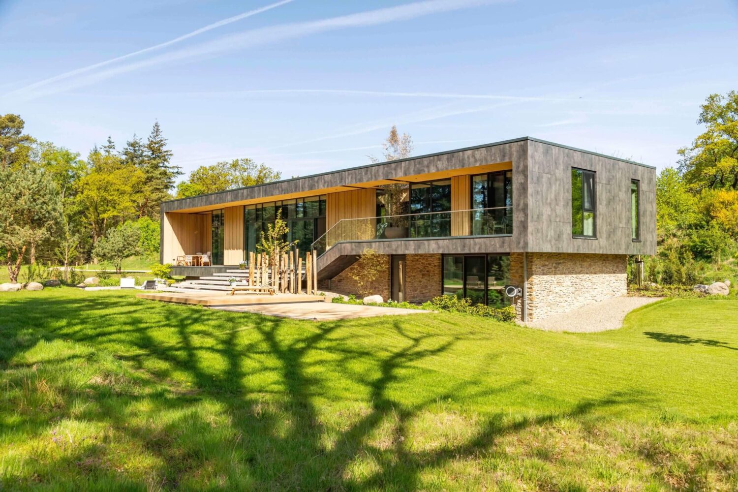 Ruimtelijke-villa-Ontworpen-door-EVE-Architecten-5-scaled