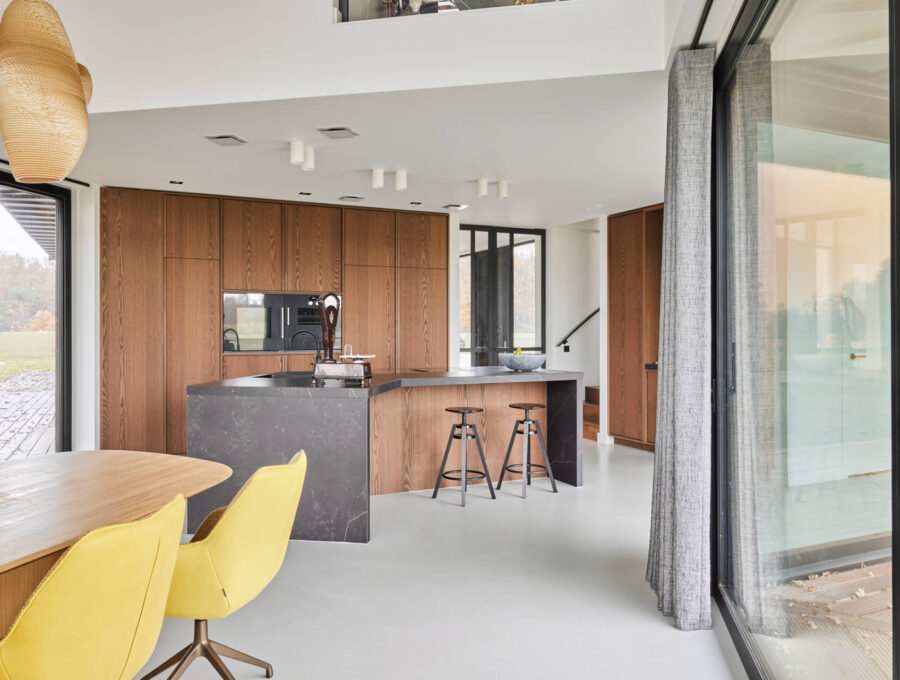 Samensmelting tussen het moderne interieur en exterieur