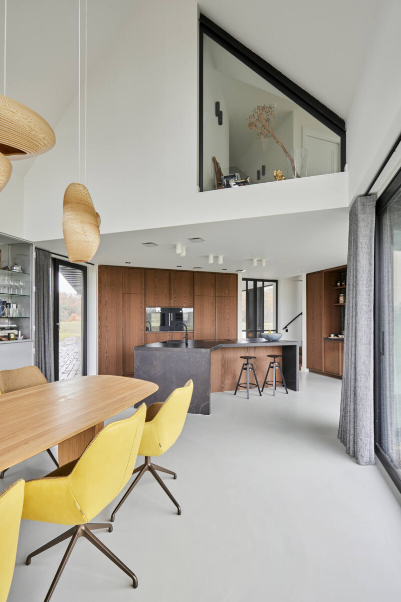 Samensmelting tussen modern interieur en exterieur (7)