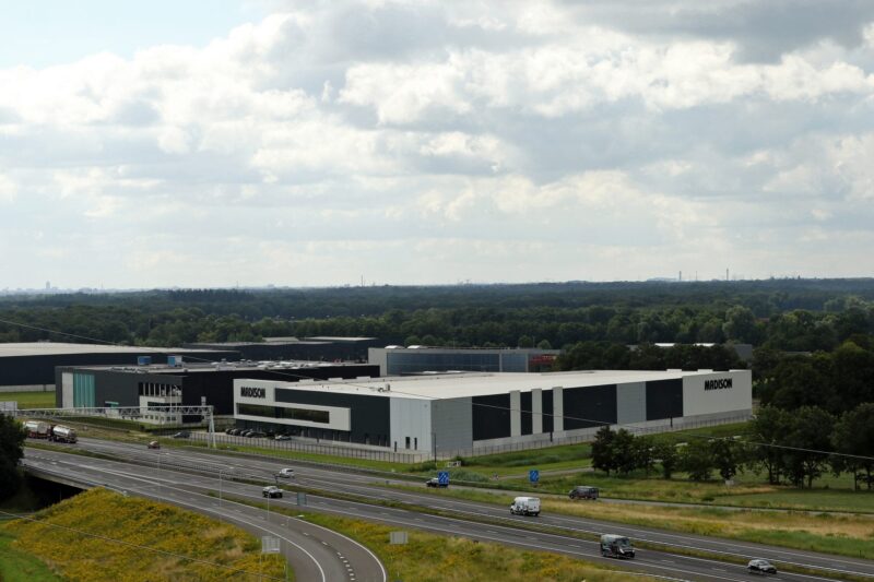 Bedrijfspand Madison Almelo