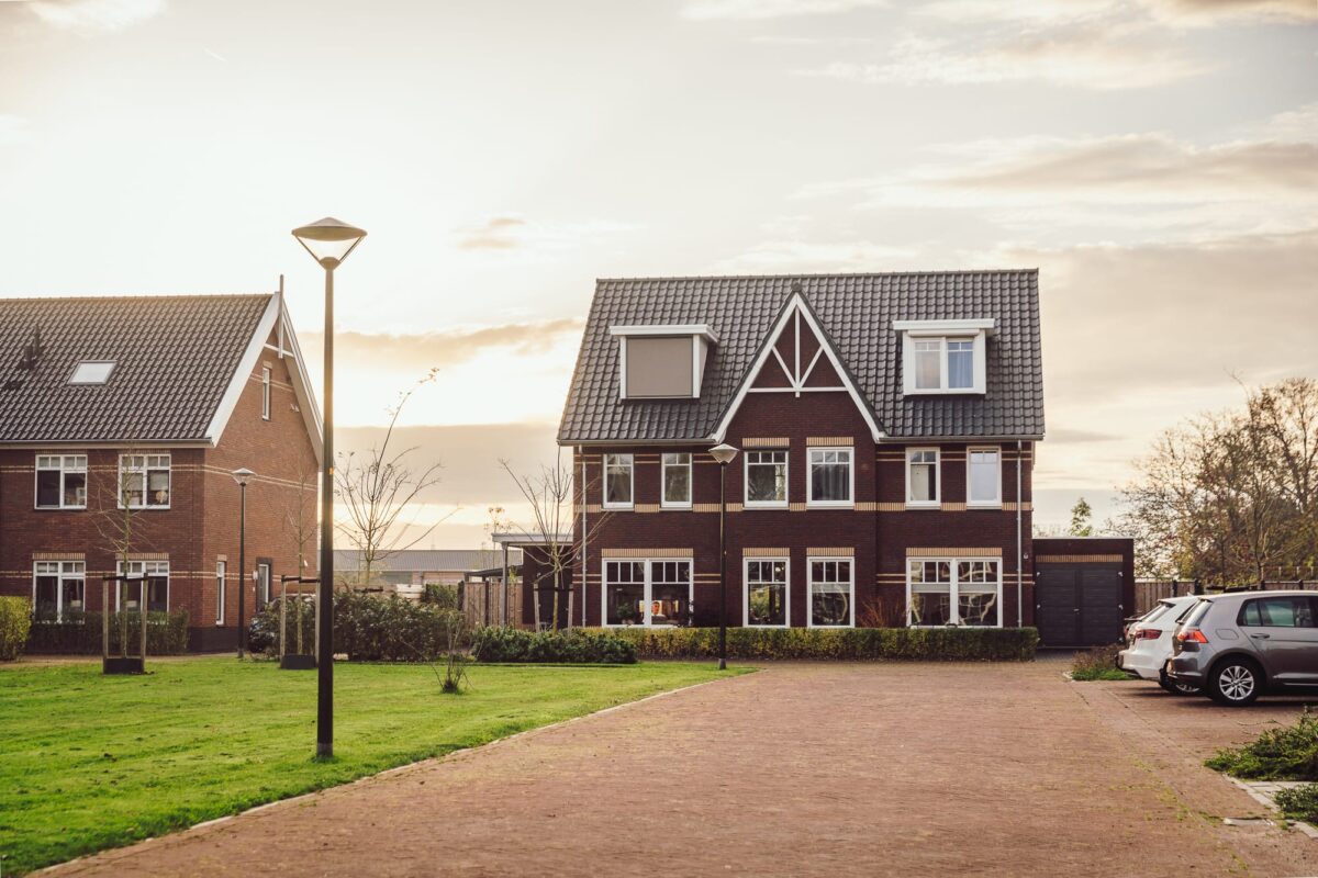 Flierbuurt-Twello-vooraanzicht-twee-onder-een-kap
