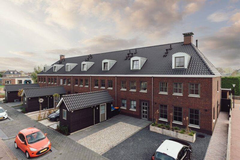 Hollands-Huis-Hardinxveld-Giessendam-de-blauwe-zoom-parkeerplaats