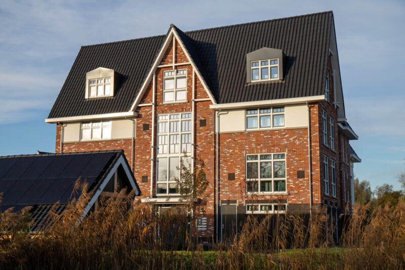Villa Elden in het zonlicht