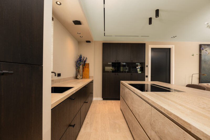 Een-tijdloos-interieur-in-een-echte-EVE-villa-10