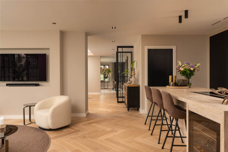Een-tijdloos-interieur-in-een-echte-EVE-villa-8