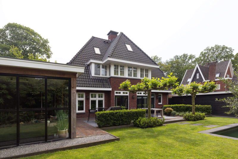 Jaren-30-stijl-woning-gebouwd-op-tradities-5