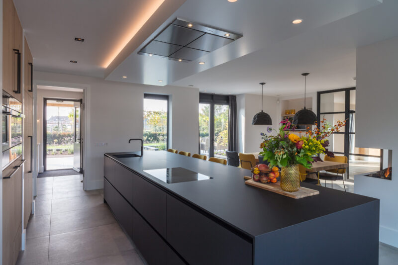 Keuken-ontwerp-door-EVE-Architecten-maatwerk-Copyright-Droomhuis-Tim-Bilman