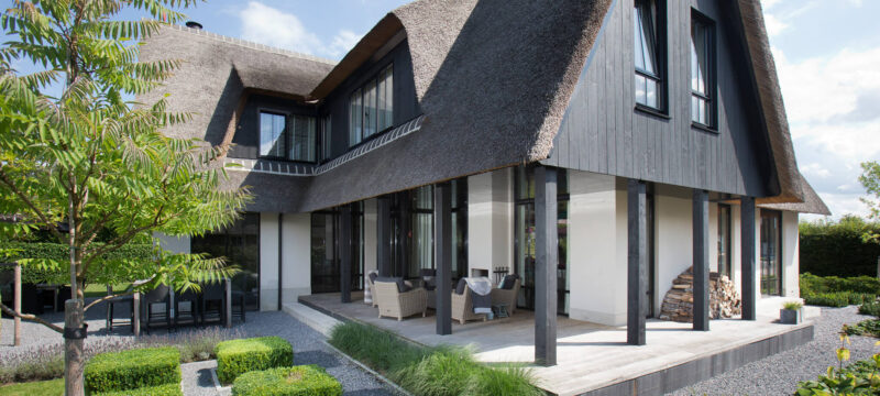 Lange zomeravonden - luxe landelijke rietgedekte villa (1)