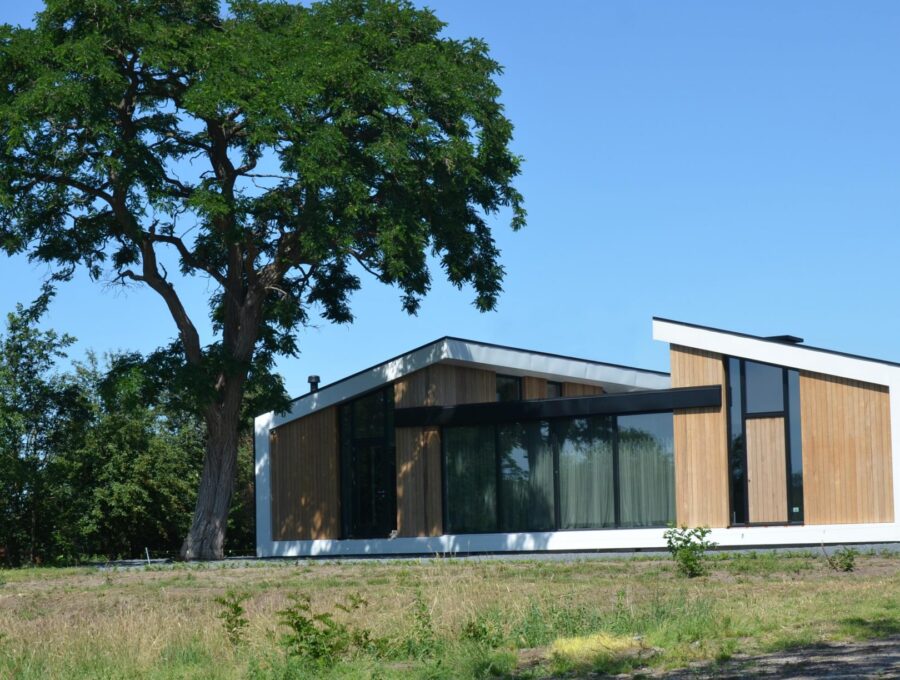 Moderne schuurwoning op het Twentse platteland