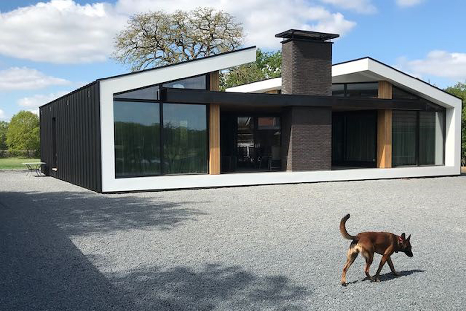 Moderne-schuurwoning-staalplaat