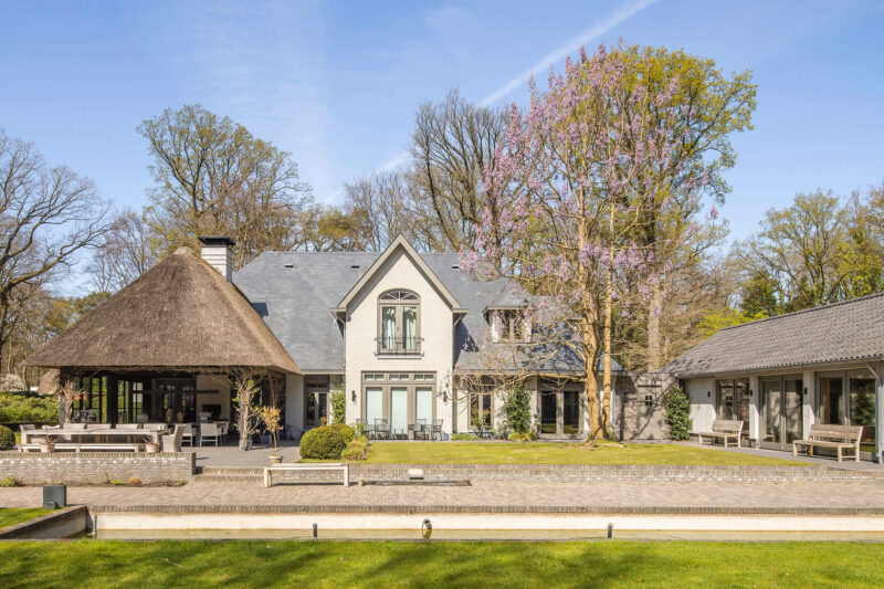 Moderne-villa-in-Belgische-stijl-EVE-Architecten-3