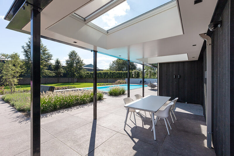 Veranda-Moderne-villa-te-Almelo