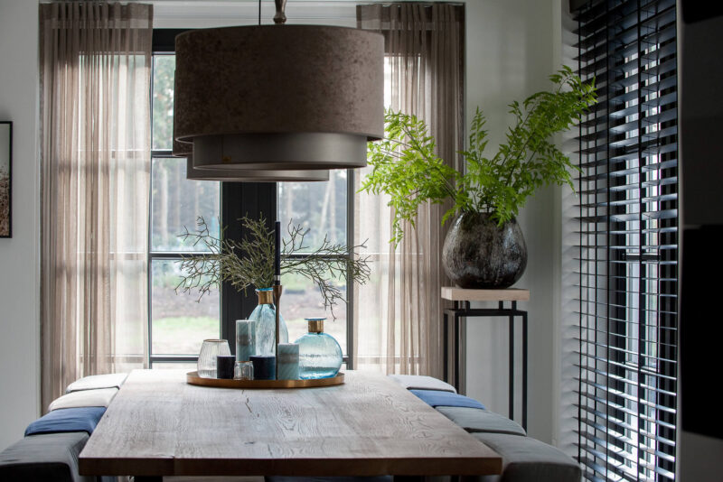 Welkom thuis in een luxe rietgedekte villa ontworpen door EVE Architecten (4)