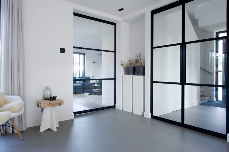 Zon in huis - moderne rietgedekte villa ontworpen door EVE Architecten (5)