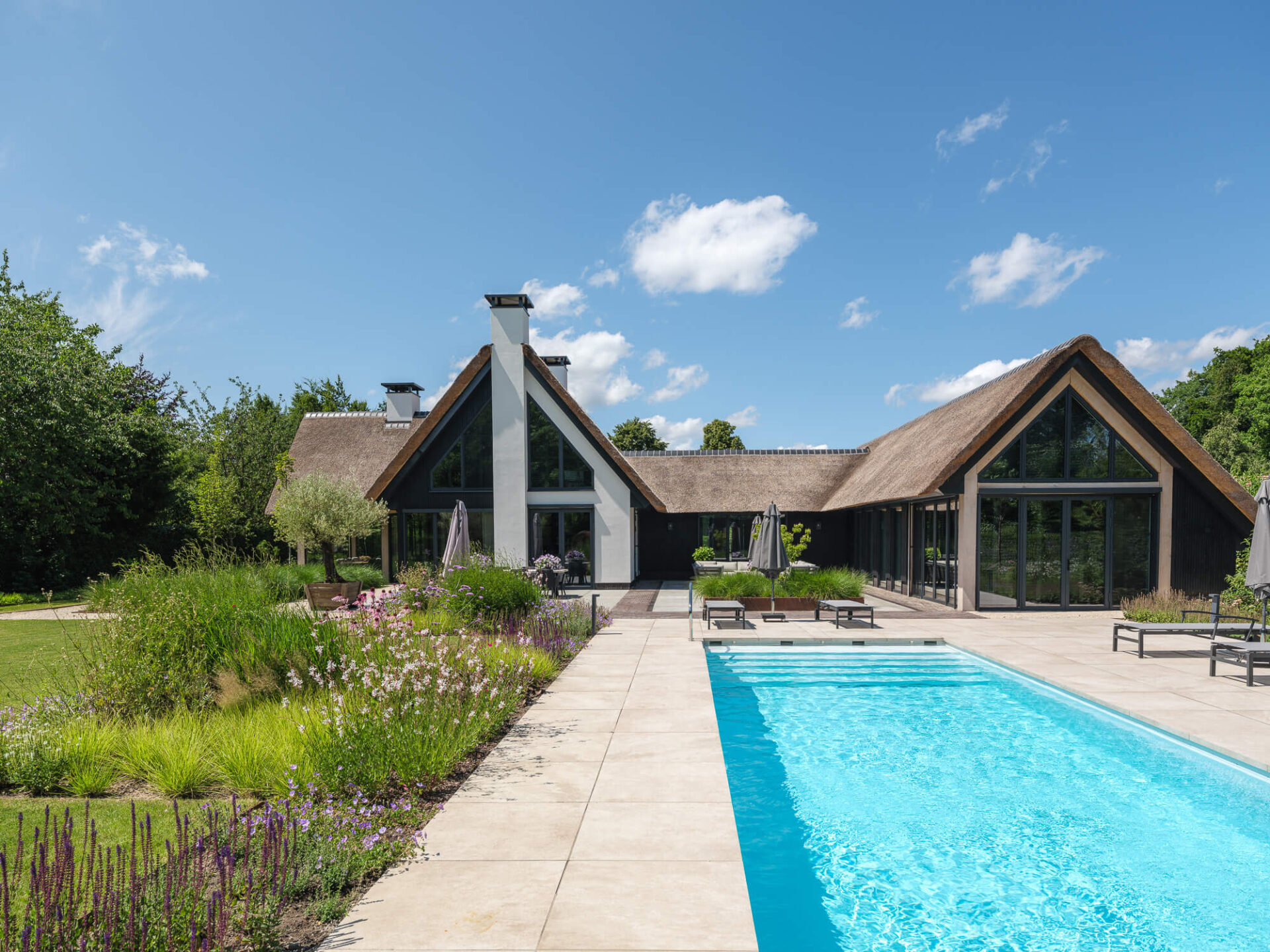 Levensloopbestendige woning ontworpen door EVE Architecten - tuin