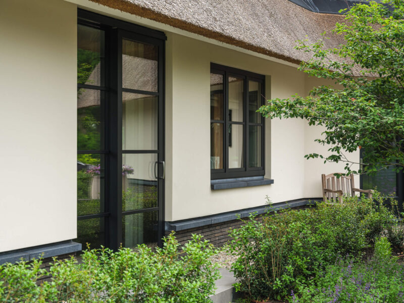 Modern landhuis ontworpen door EVE Architecten - detailbeeld kozijnen