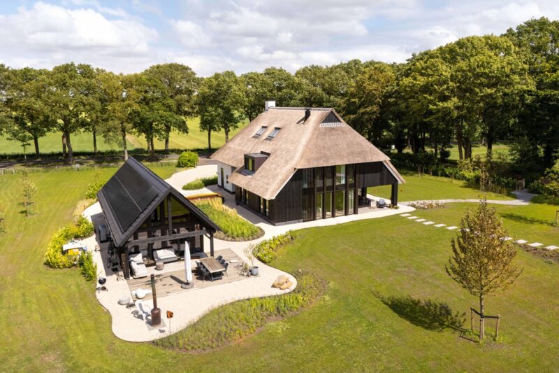 Woonboerderij ontworpen door EVE Architecten - achterzijde