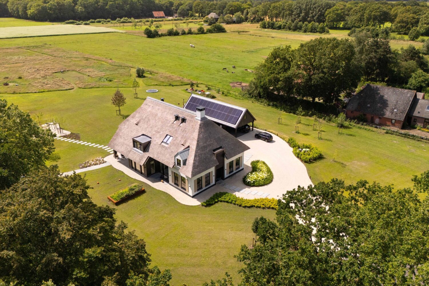 Woonboerderij ontworpen door EVE Architecten - overzicht bovenaf