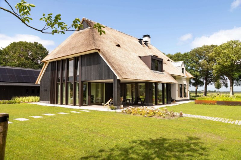 Woonboerderij ontworpen door EVE Architecten - achterzijde